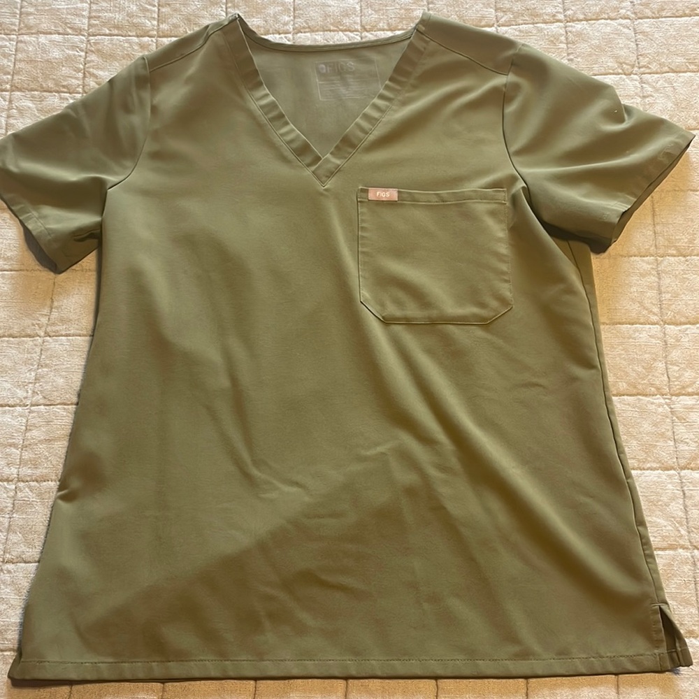 FIGS Dark Olive Scrub Set